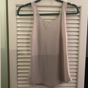 Lululemon tank size 4/s